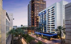 Ac Hotel By Marriott Phoenix Downtown